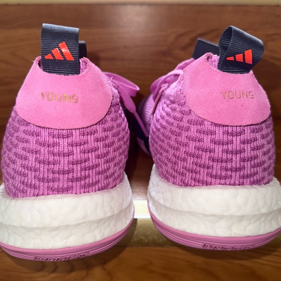 NWT adidas Trae Young 2.0 Basketball Shoes
Men\'s SIZE M 10 W 11 main image 9